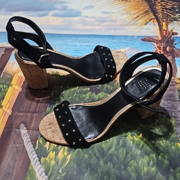 White House Black Market Studded Buckle Heels Size 9 - Picture 6 of 8